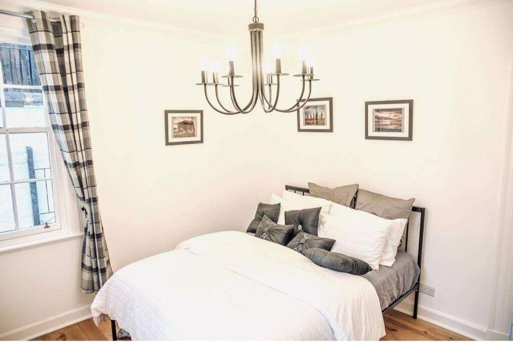 Gleddoch Coach House Villa Лангбанк Екстериор снимка